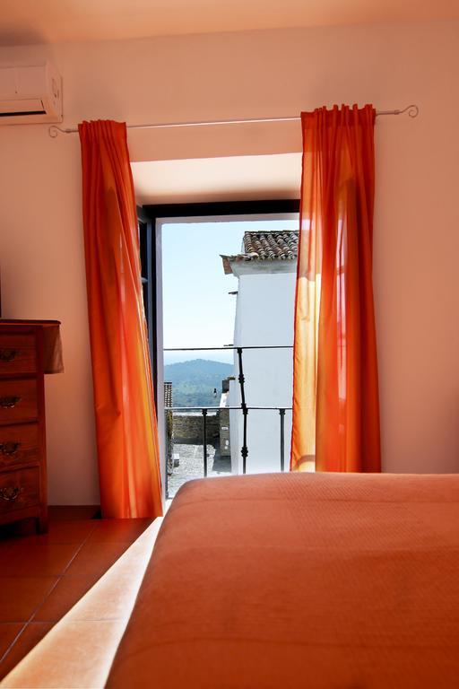 Dom Nuno - Turismo De Habitacao Guest House มอนซาราซ ห้อง รูปภาพ