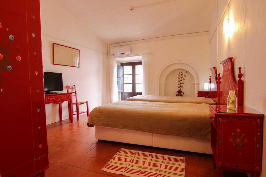 Dom Nuno - Turismo De Habitacao Guest House มอนซาราซ ห้อง รูปภาพ